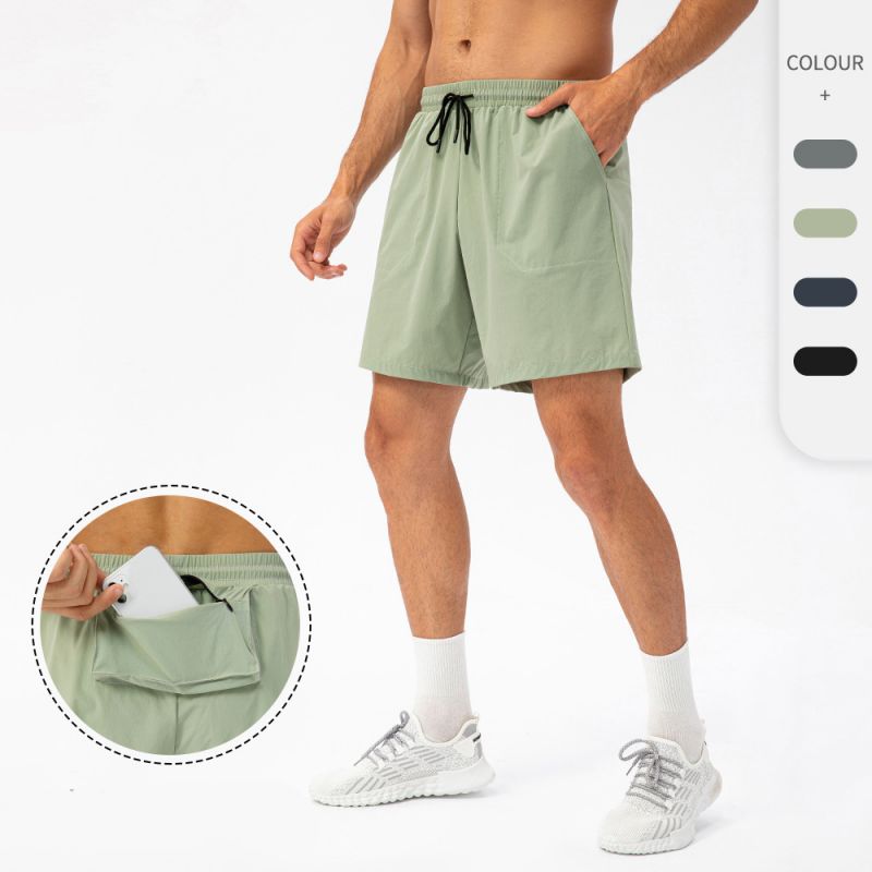 Shorts Sym com bolso traseiro com zíper